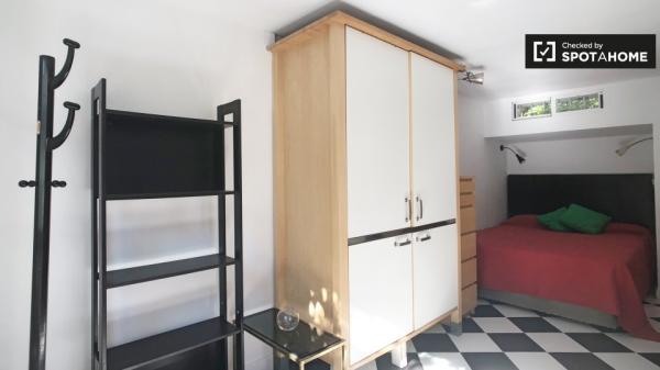 Divertido estudio en alquiler en Chamartín, Madrid