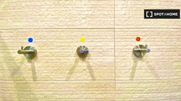 Se alquilan habitaciones en apartamento de 5 dormitorios en Bilbao