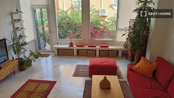 Alquiler de habitaciones en casa de 3 dormitorios en Málaga