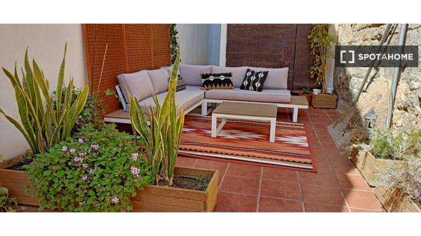 Alquiler de habitaciones en casa de 3 dormitorios en Málaga