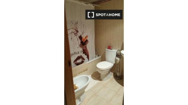 Habitación en piso compartido en Alicante