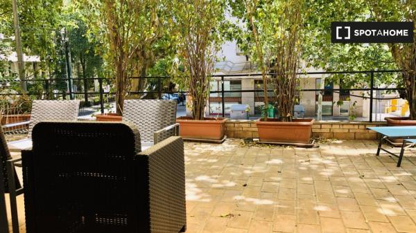 Chambre à louer dans un appartement de 10 chambres à Centro, Séville