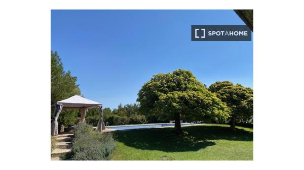 Room for rent in a House Valladolid.