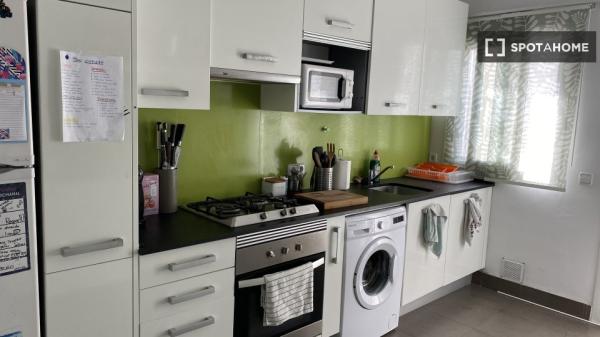 Room in shared apartment in Can Pastilla