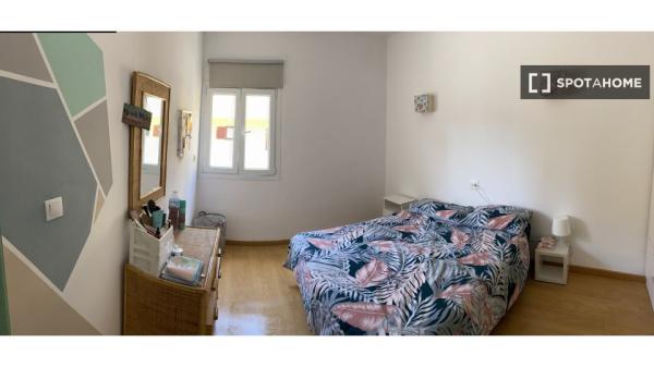 Room in shared apartment in Can Pastilla