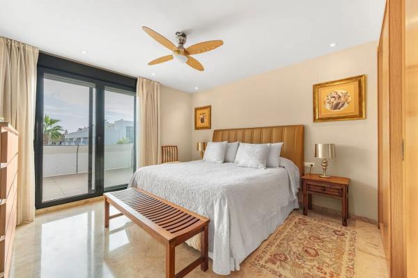 Chalet pareado en calle Polín Laporta, 9