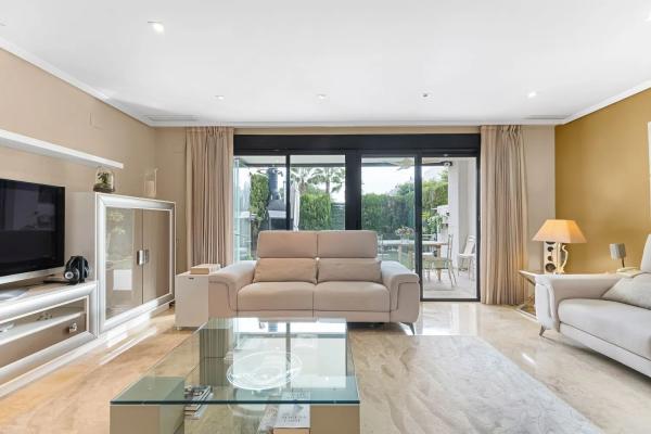 Chalet pareado en calle Polín Laporta, 9