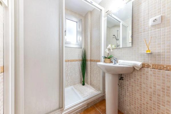 Piso en calle Enriqueta Ortega, 1