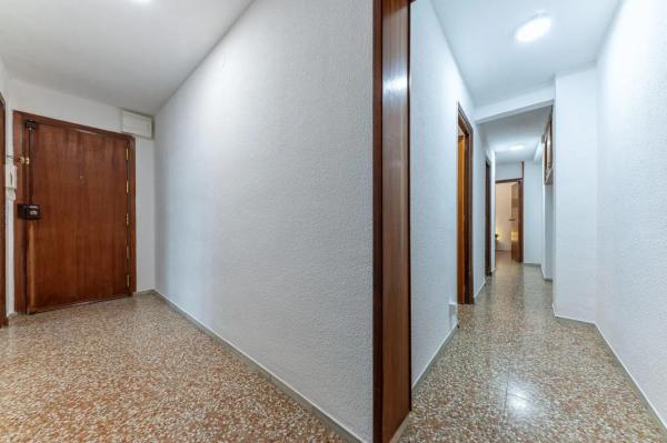 Piso en calle Enriqueta Ortega, 1