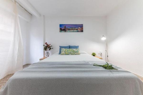 Piso en calle Enriqueta Ortega, 1