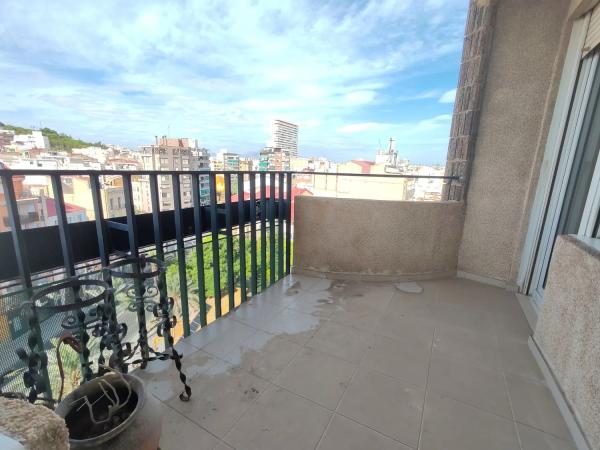 Piso en plaza Músico Óscar Tordera Iñesta, 3