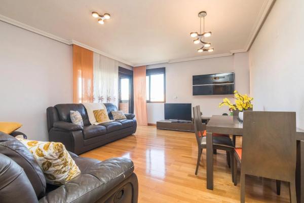 Piso en calle Médico Pérez Martorell