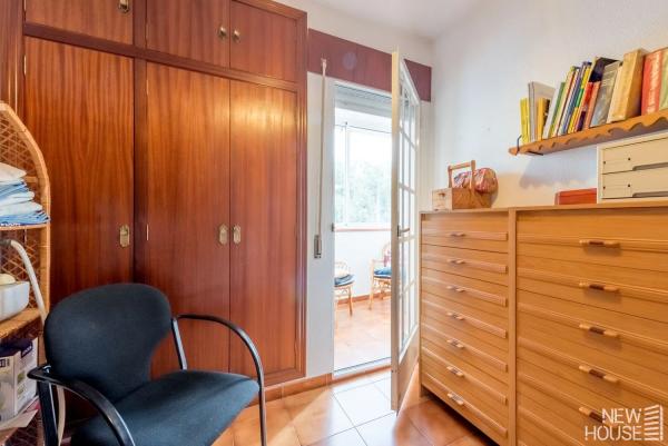 Chalet adosado en calle Trident