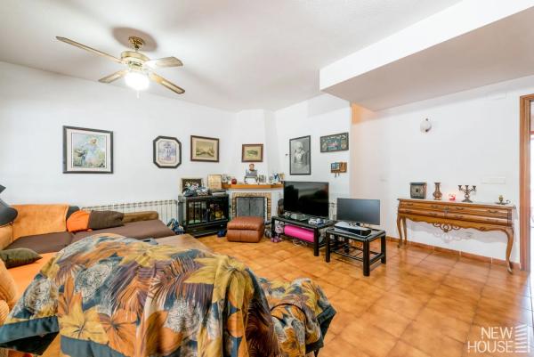 Chalet adosado en calle Trident