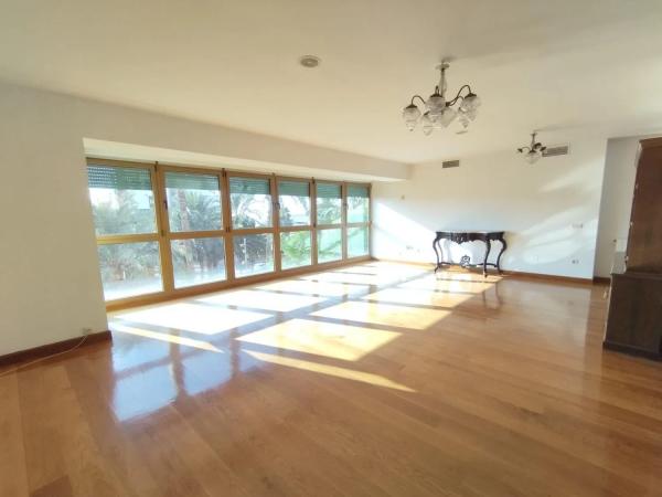 Piso en avenida de Ramón y Cajal