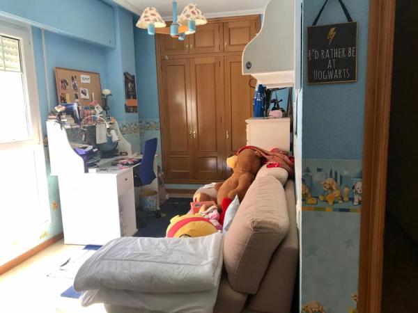 Piso en calle Calderón de la Barca, 16