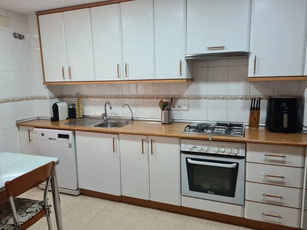 Chalet adosado en calle Manuel Azaña, 2