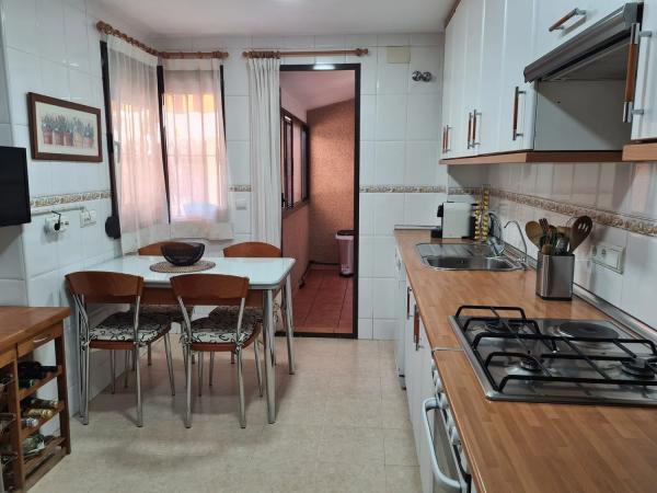 Chalet adosado en calle Manuel Azaña, 2