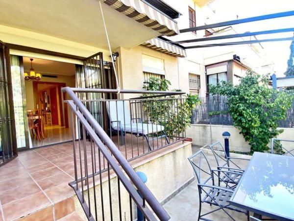 Chalet adosado en calle Manuel Azaña, 2