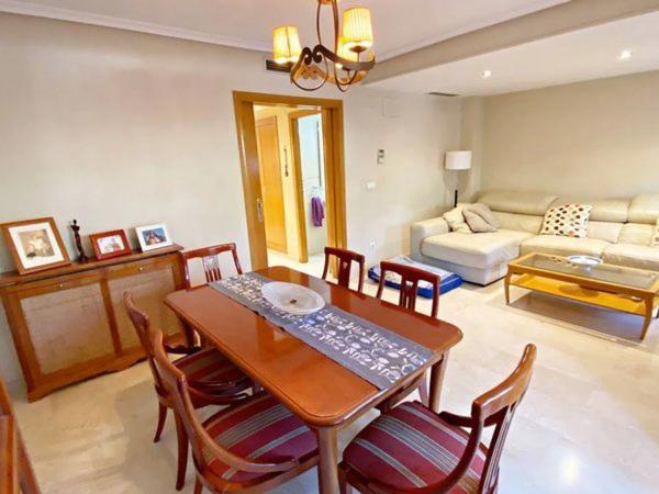 Chalet adosado en calle Manuel Azaña, 2