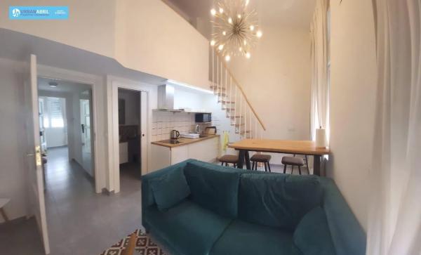 Dúplex en barrio Carolinas Bajas