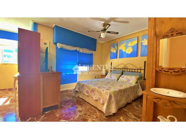 Chalet adosado en calle del Olimpo