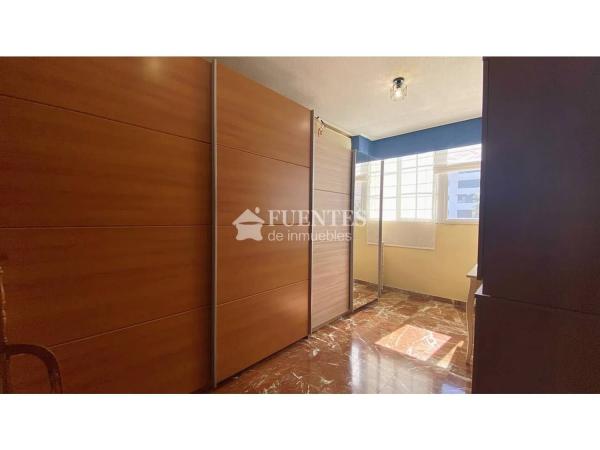 Chalet adosado en calle del Olimpo