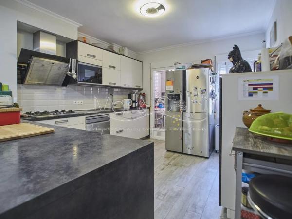 Chalet adosado en calle Britania