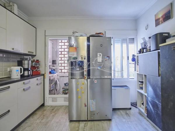 Chalet adosado en calle Britania