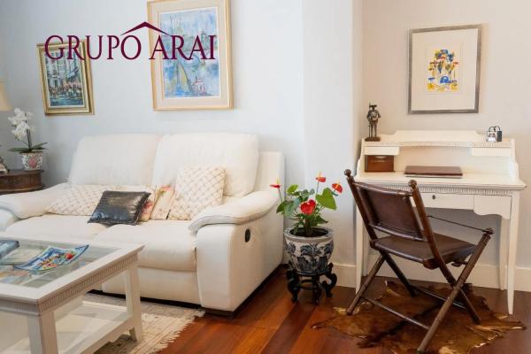 Piso en calle Rafael Terol, 28