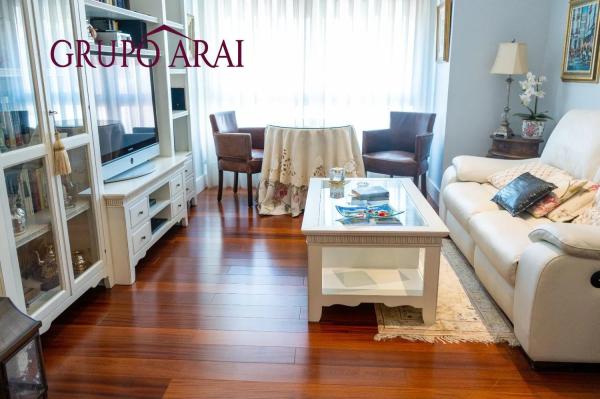 Piso en calle Rafael Terol, 28