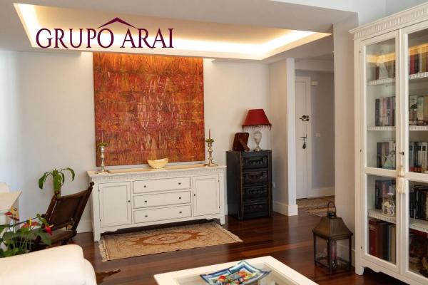 Piso en calle Rafael Terol, 28