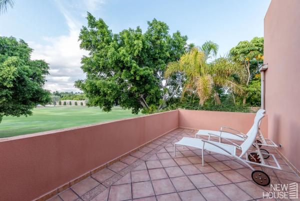 Chalet adosado en calle Clara Campoamor, 5