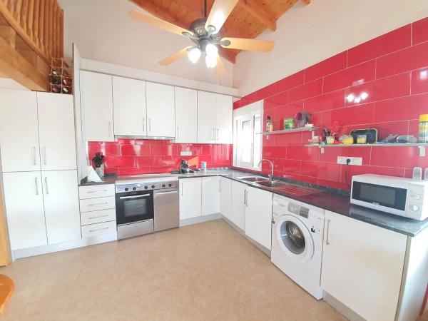 Casa independiente en paseo Tomás Dura