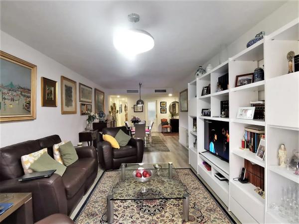 Piso en avenida Benito Perez Galdos