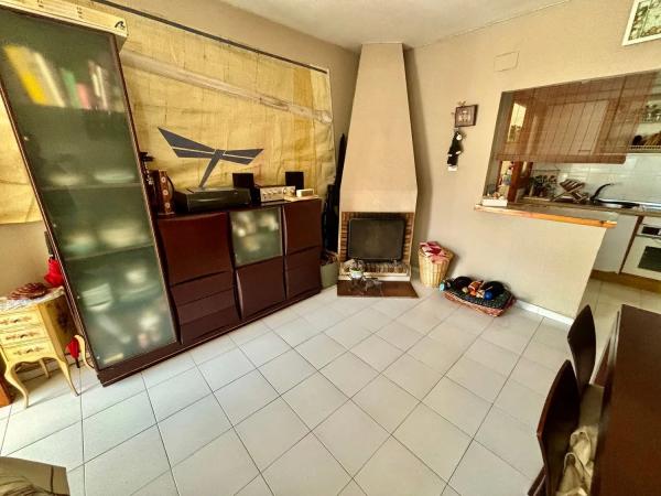 Chalet adosado en calle Arpón