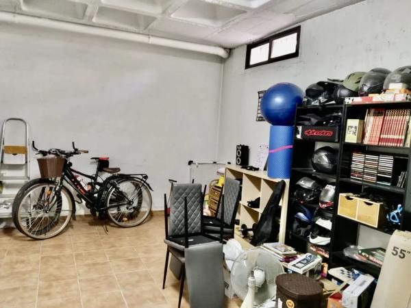 Chalet adosado en avenida de Ansaldo