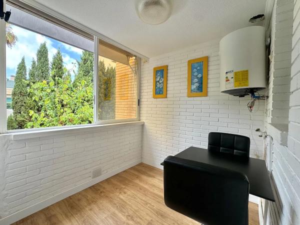 Chalet adosado en avenida de la Costa Blanca, 49