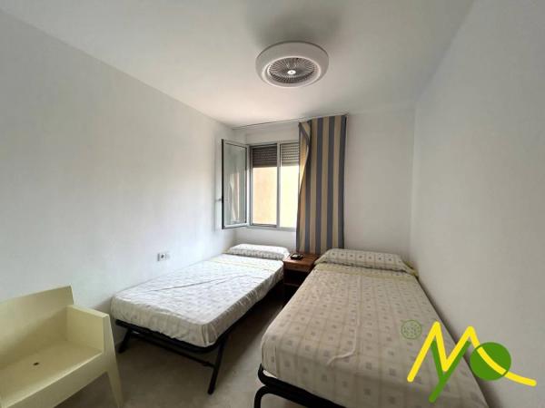 Chalet adosado en calle Clara Campoamor