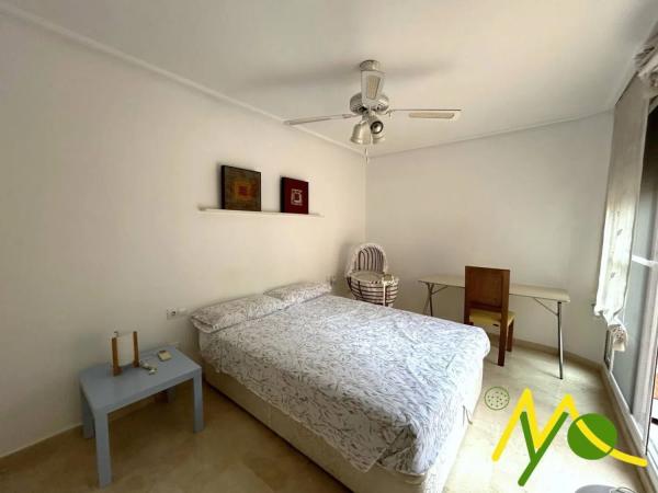 Chalet adosado en calle Clara Campoamor