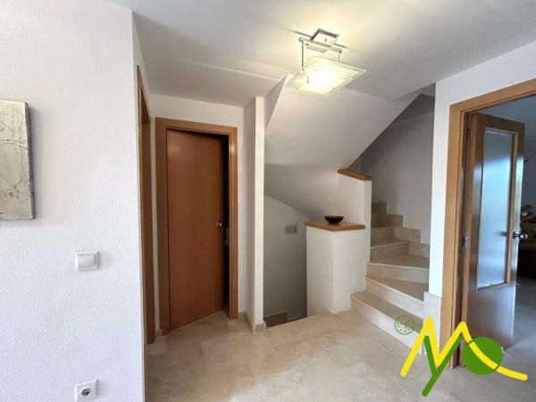 Chalet adosado en calle Clara Campoamor