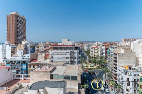 Piso en avenida Alfonso El Sabio, 35