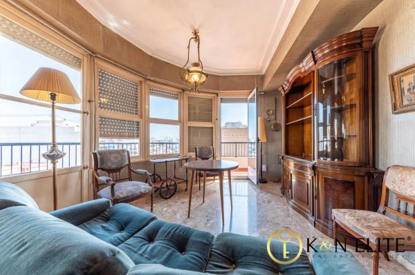 Piso en avenida Alfonso El Sabio, 35