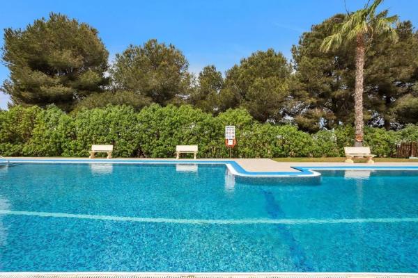 Piso en avenida Corinto, 106