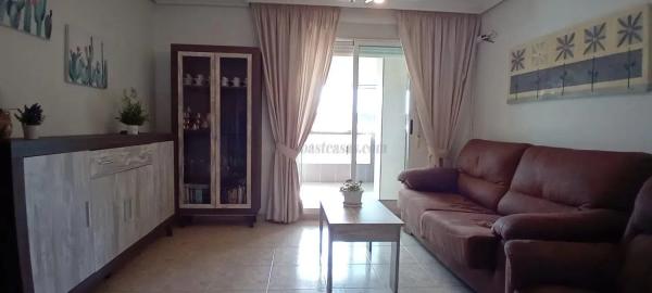 Piso en calle Guardamar