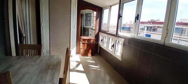 Piso en calle Guardamar