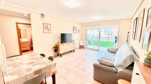 Chalet adosado en calle Mar Rojo, 9