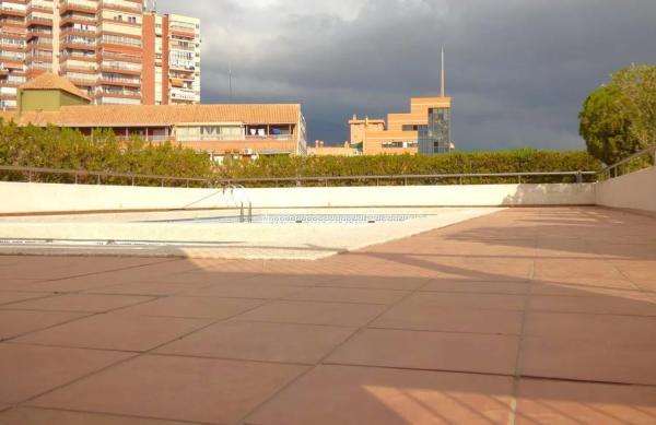 Piso en avenida L'Aigüera