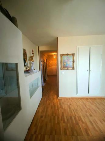 Piso en avenida República Argentina