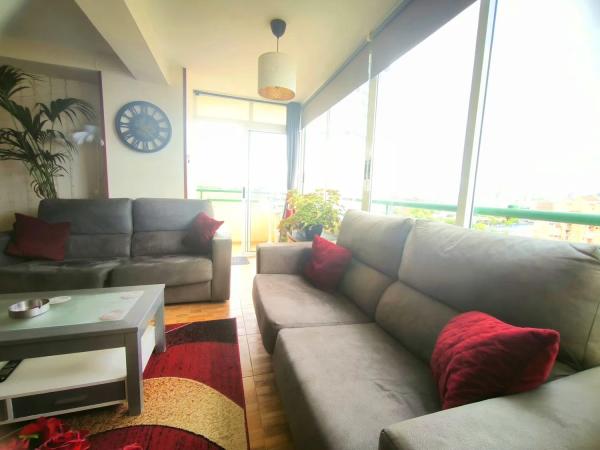 Piso en avenida República Argentina, 4